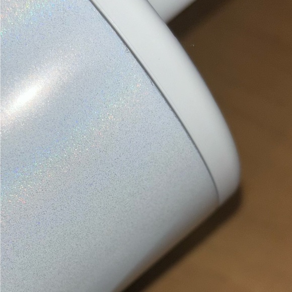 SOLD on cross post. Brumate, Glitter White Era 40oz - Picture 9 of 10